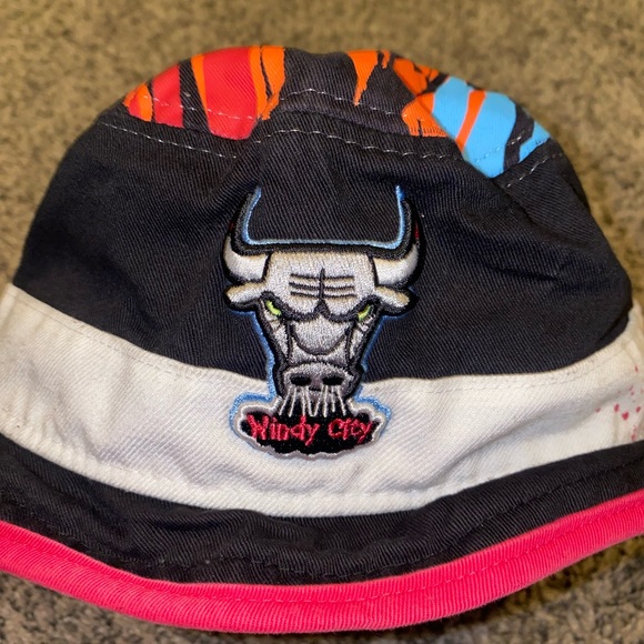 Windy City Multi-Color New Era Bucket Hat - Picture 2 of 4